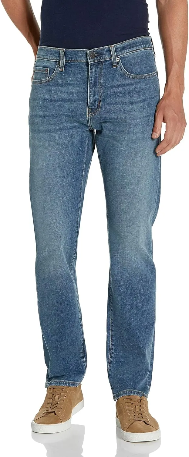 Amazon Essentials Men's Straight-Fit Stretch Jean
