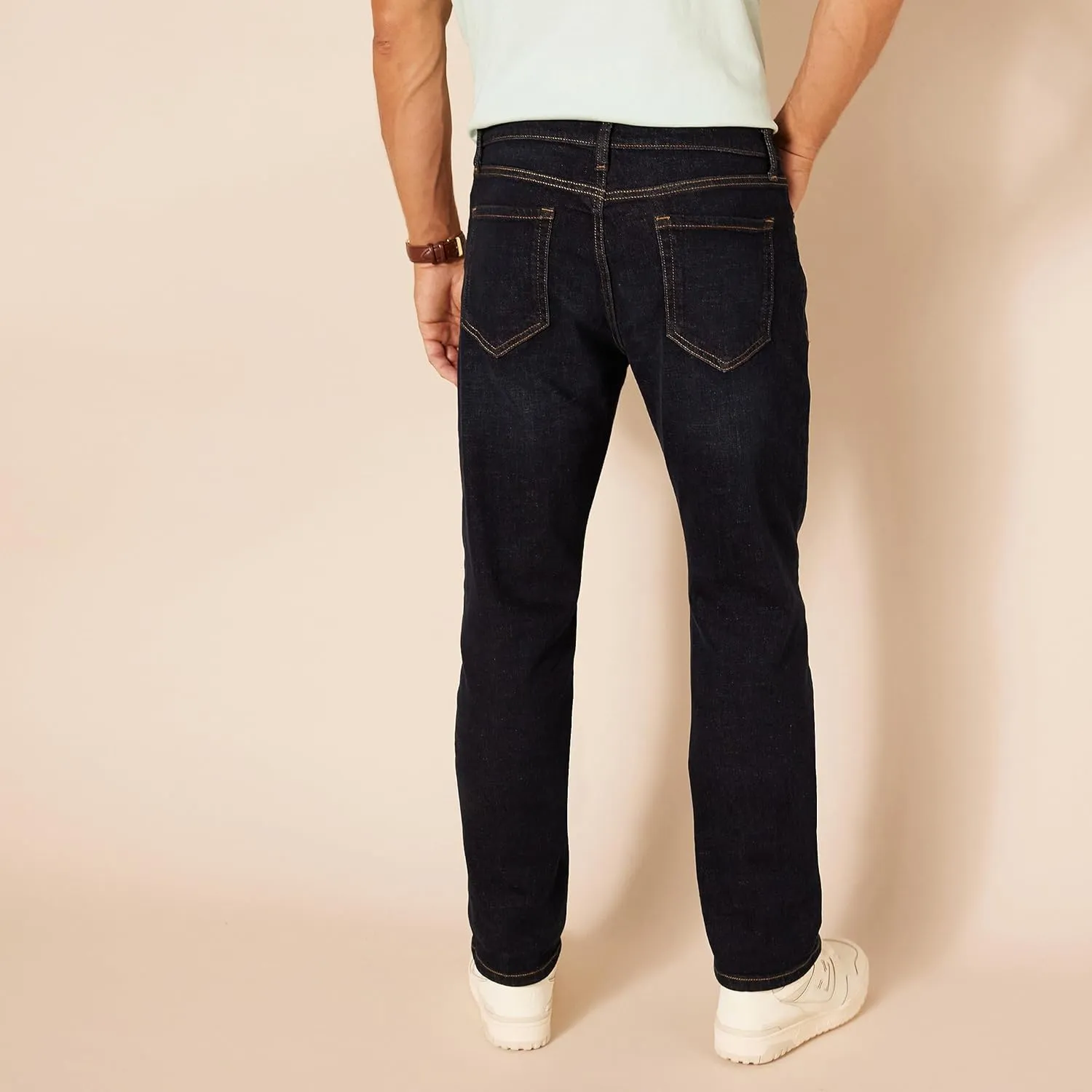 Amazon Essentials Men's Straight-Fit Stretch Jean