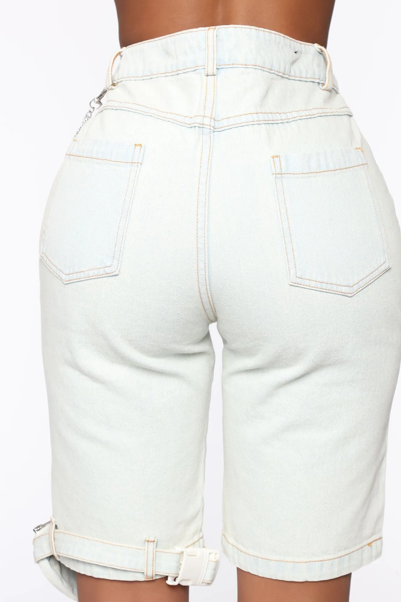 Baby Got Bag Distressed Shorts - Light Wash