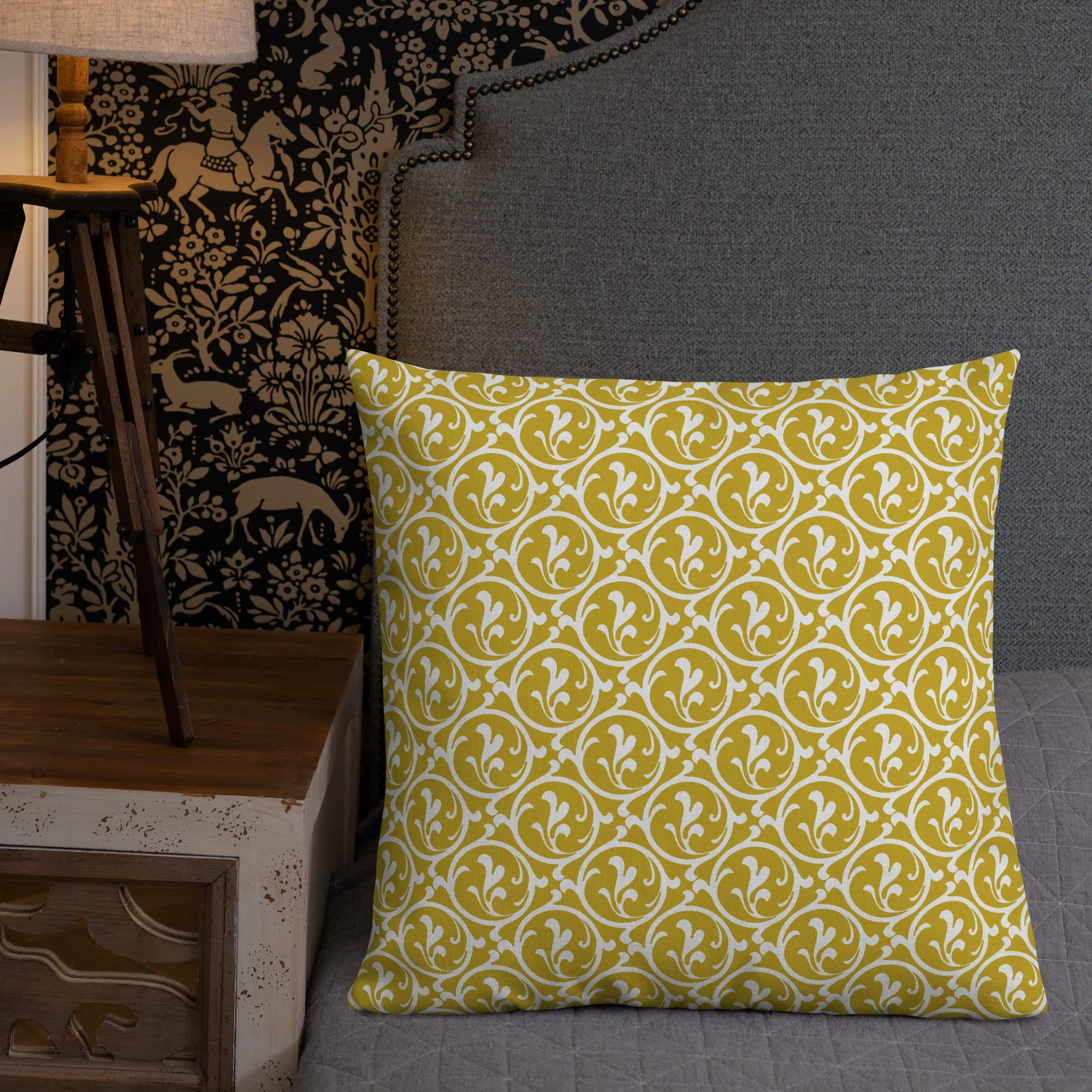 Baroque Pattern Pillow Gift – Classic Charm for Her Space