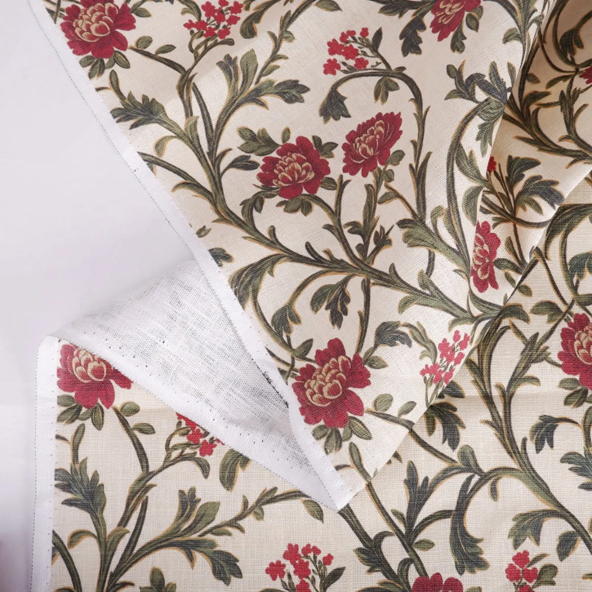 Benmore Flowers print - Printed linen fabric 2062