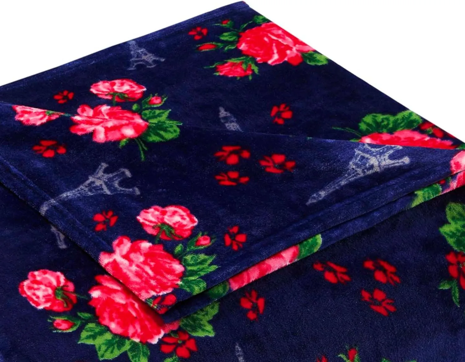 Betsey Johnson | Fleece Collection | Blanket - Ultra Soft & Cozy Plush Fleece, Lightweight & Warm, Perfect for Bed or Couch, Queen, Floral
