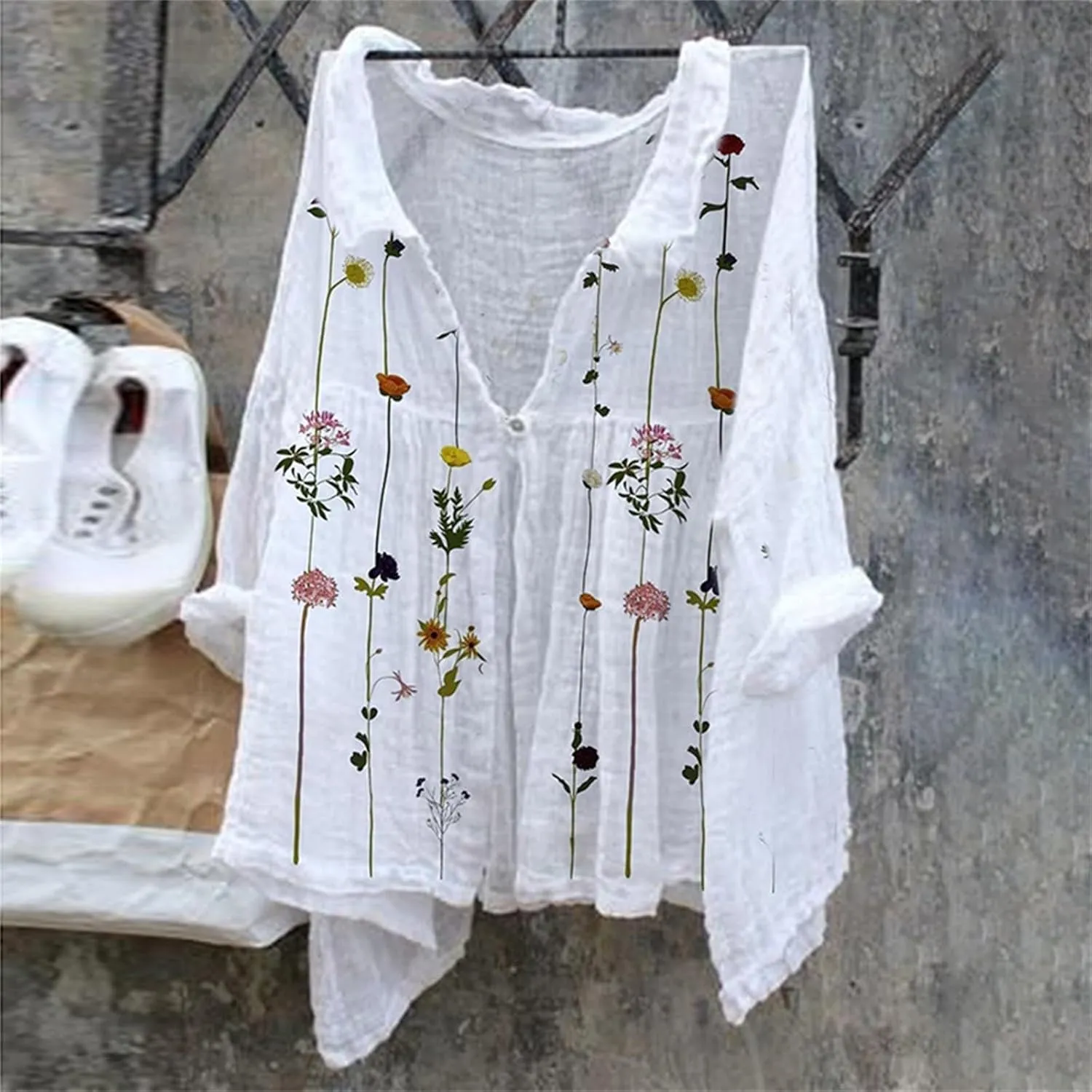 Boho Floral Blouses for Women Babydoll Linen Shirts 2025 Casual Summer 3/4 Sleeve V-Neck Button Down Peasant Tops