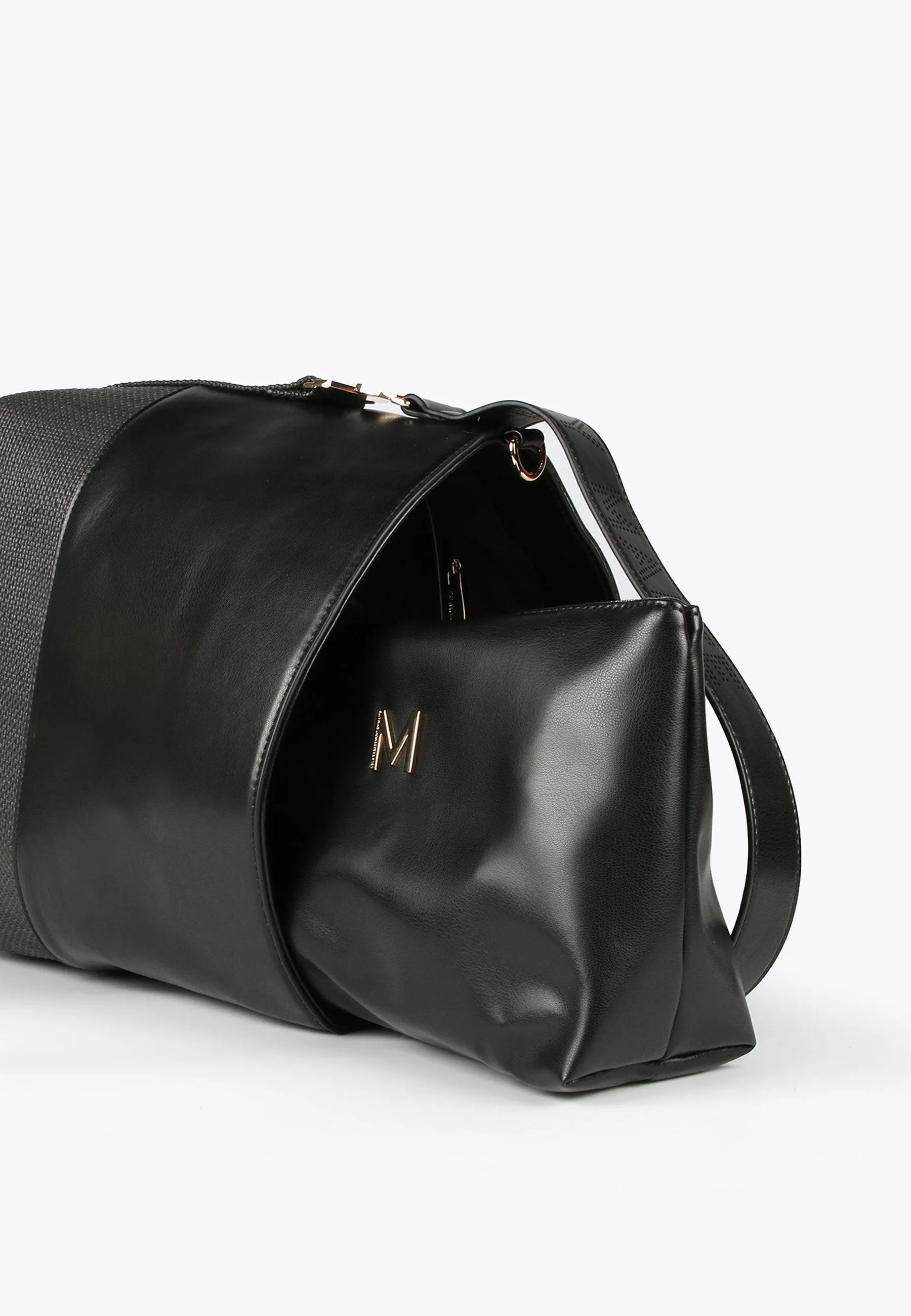 Crossbody bag in contrasting materials