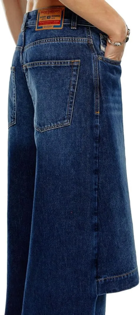 Diesel D-SYREN Relaxed Jeans