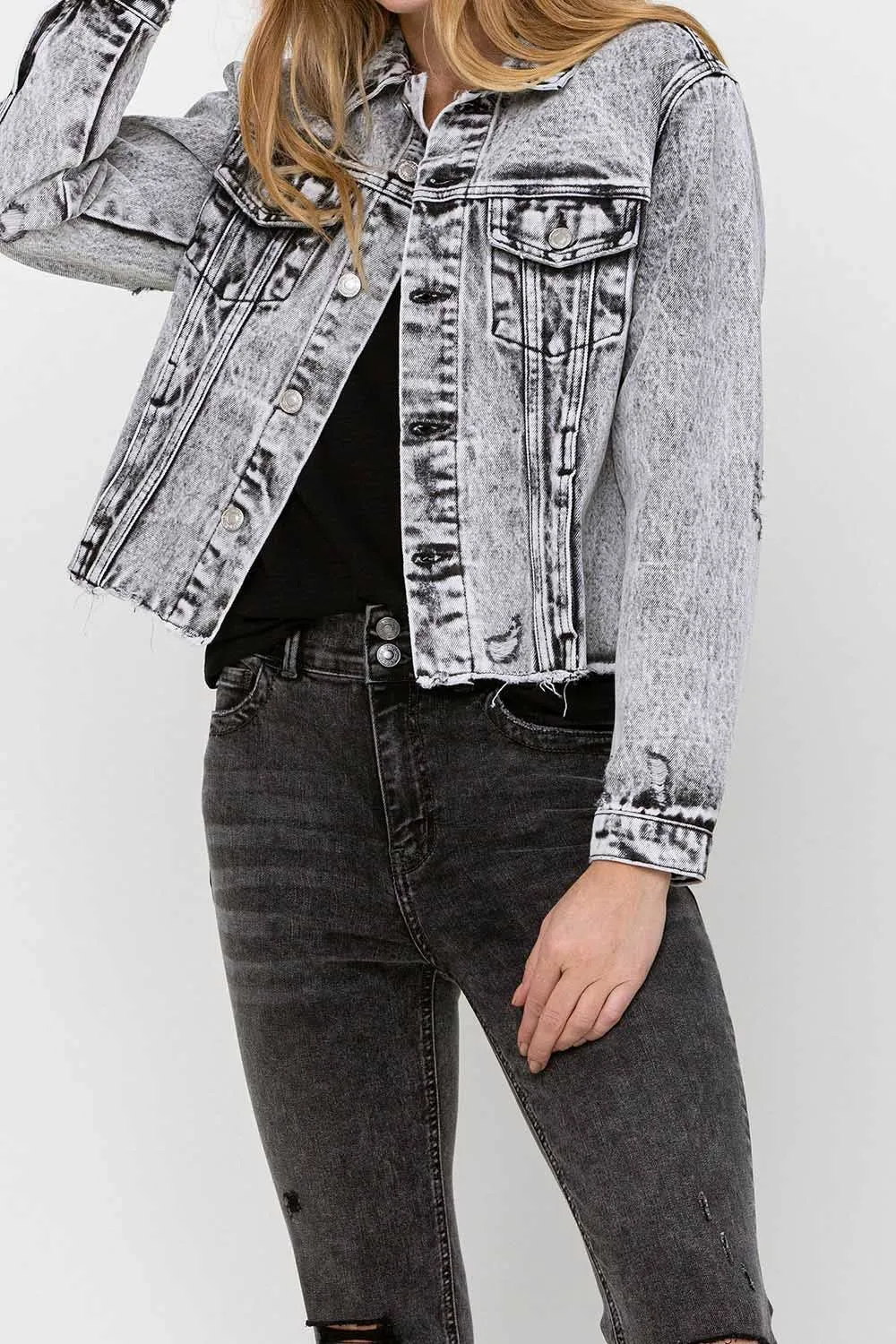 DISTRESSED CROP DENIM JACKET