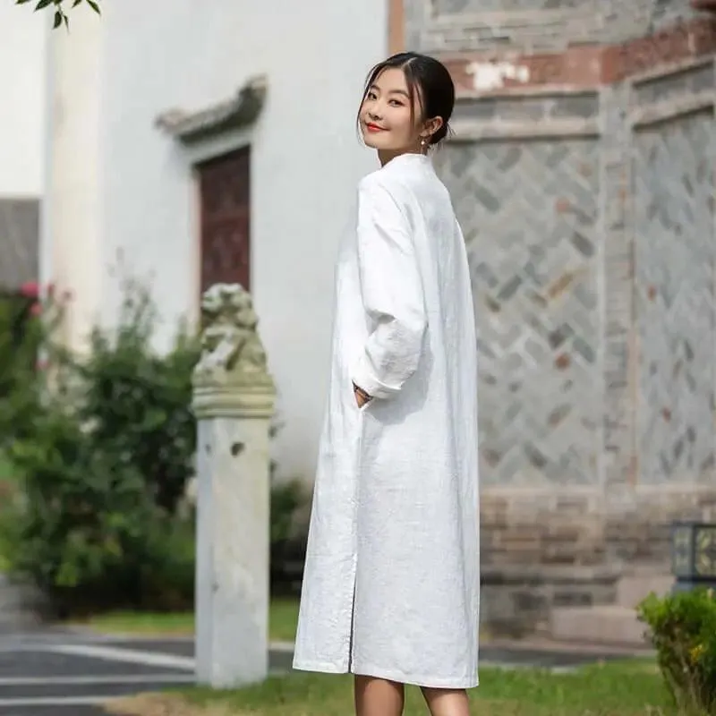 Elegant Long-Sleeved Linen Dress with Vintage Charm