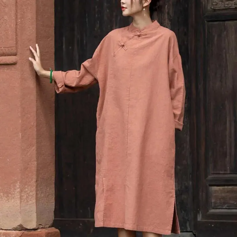 Elegant Long-Sleeved Linen Dress with Vintage Charm