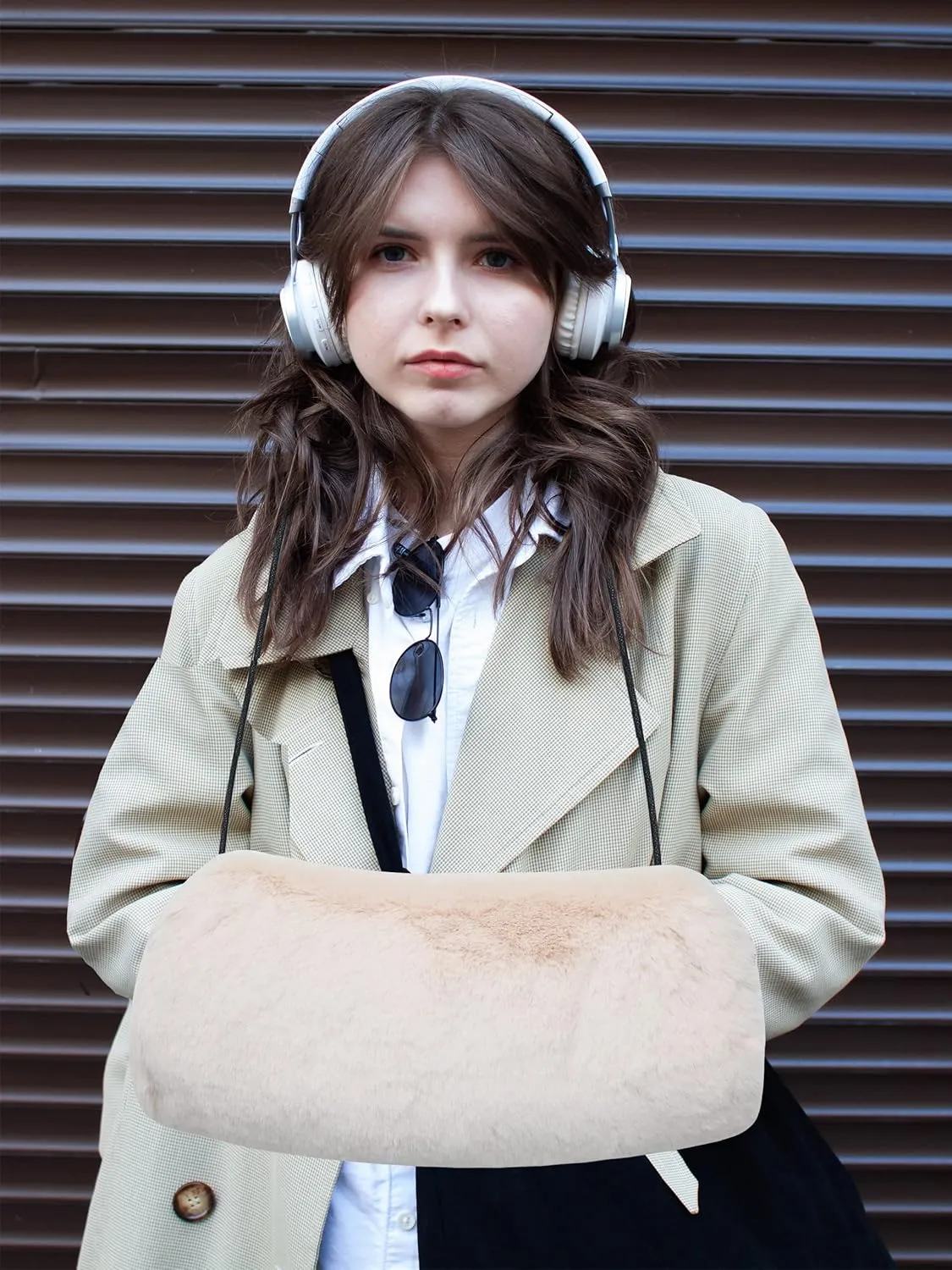 Faux Fur Hand Muffs for Women Winter Warm Arm and Hand Warmer with PU Leather Strap Include Pockets