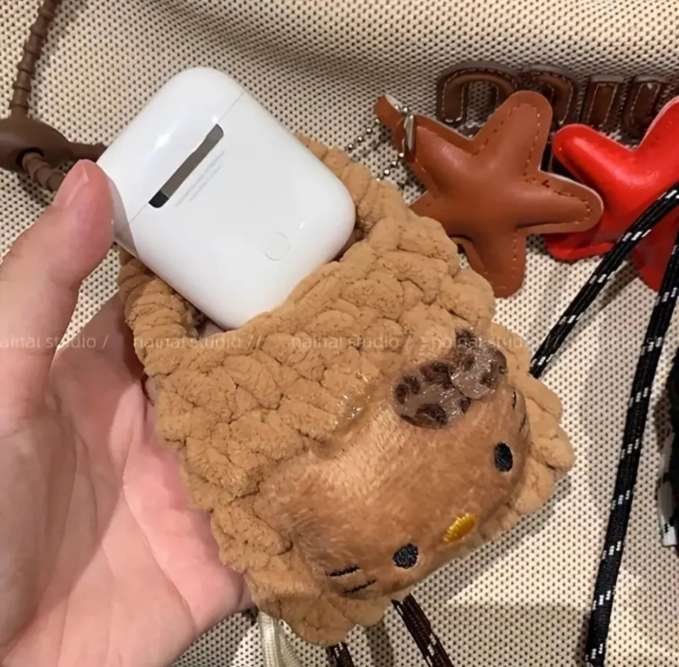 Hello Kitty Knit Kitty Mini Charm – Cozy Edition