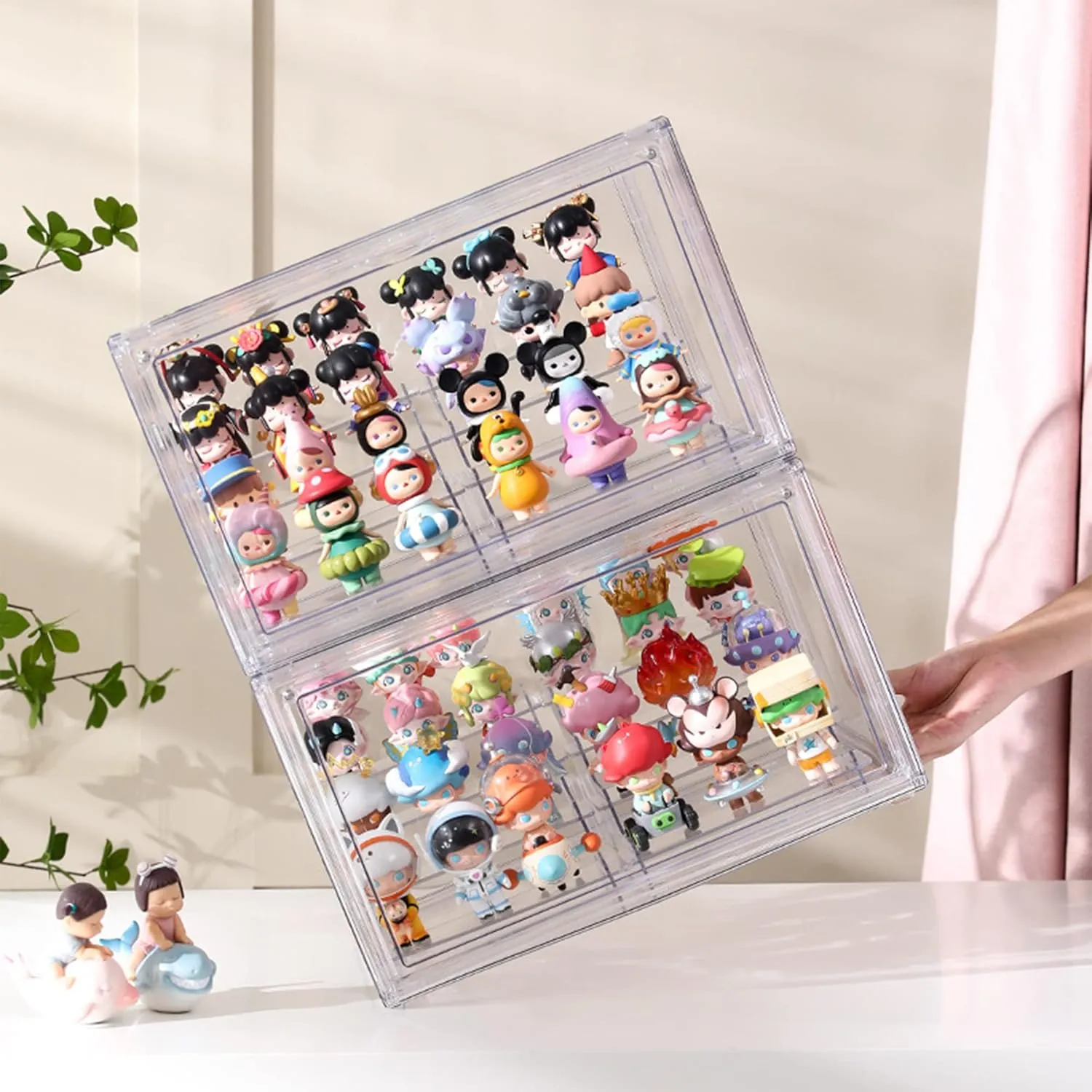 Kuzhi Anti-Dust and Display Acrylic Box,Building Blocks Base Compatible with Various Building Block Toys (14Wx11L, Transparent)