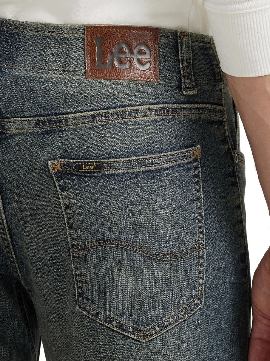 Lee Men's Extreme Motion Straight Taper Jean