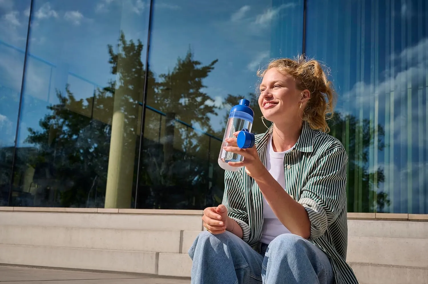 Mepal - Water bottle Vita - Two openings for extra drinking convenience - Refillable drinking bottle - Sports water bottle - 500 ml - Nordic sage