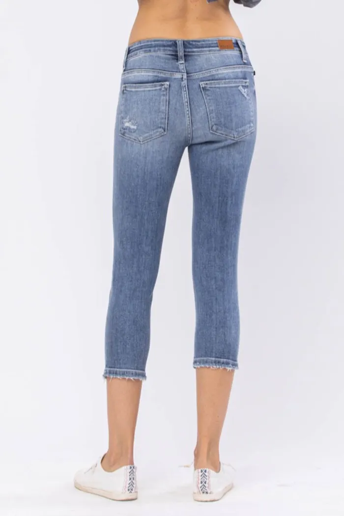 Mid Rise Destroyed Capris