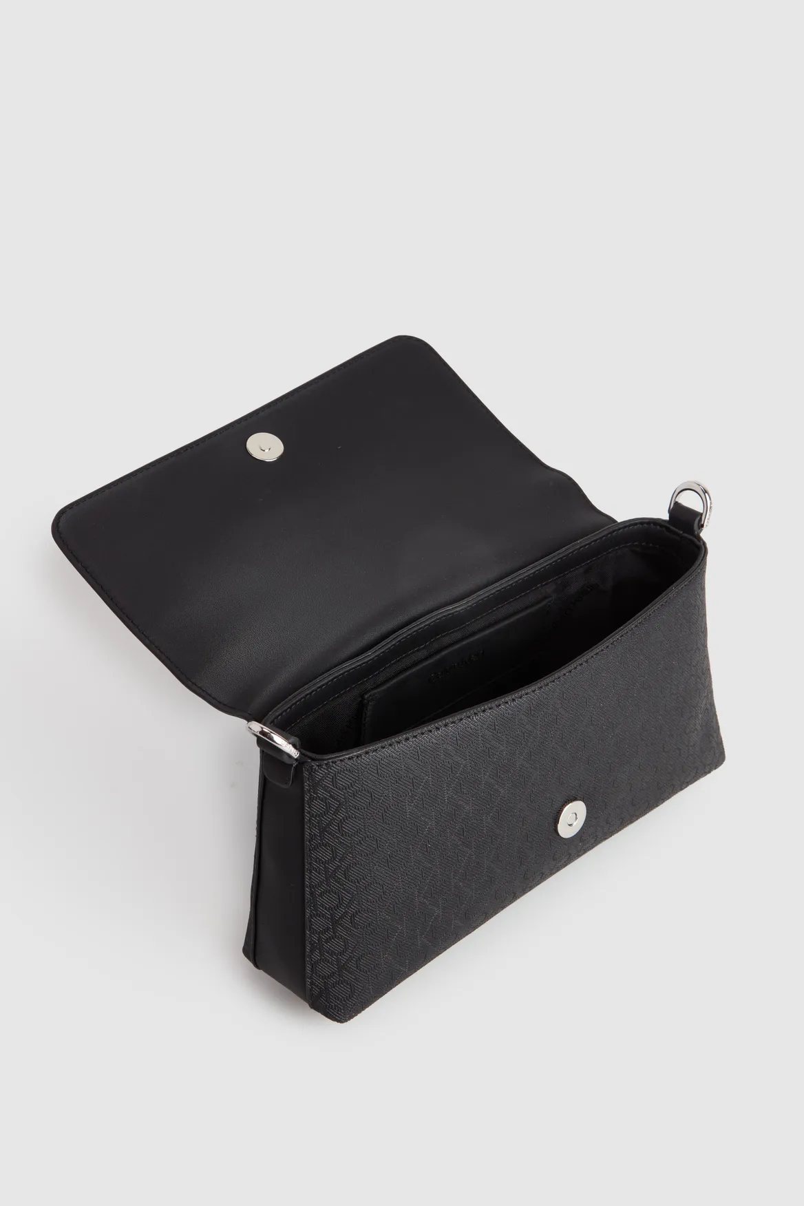 Must Shoulder Bag