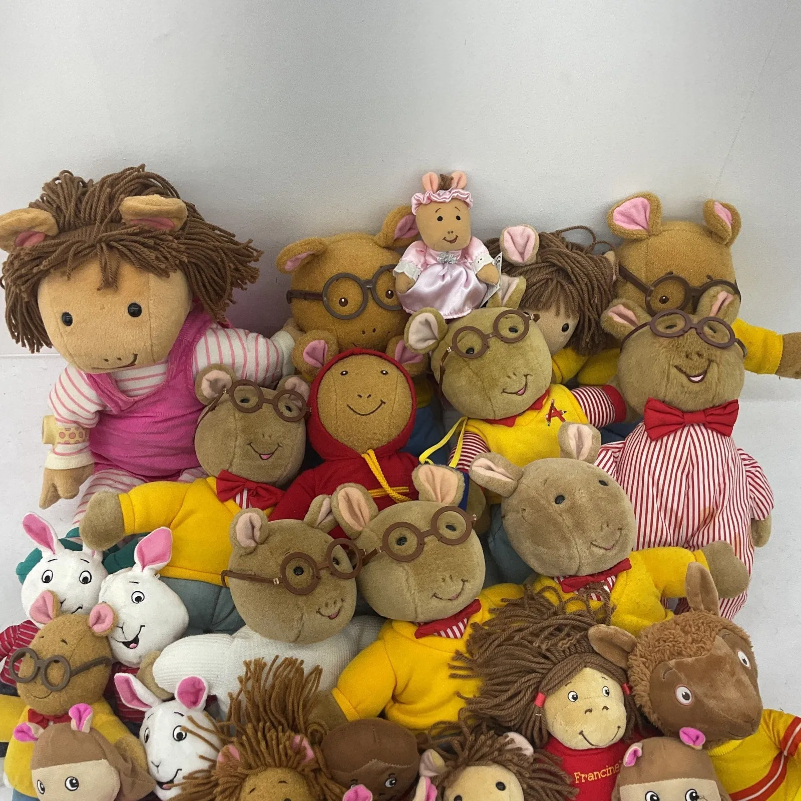 PBS Arthur Aardvark Cartoon Character Plush Toys Stuffed Animals LOT 12 lbs!