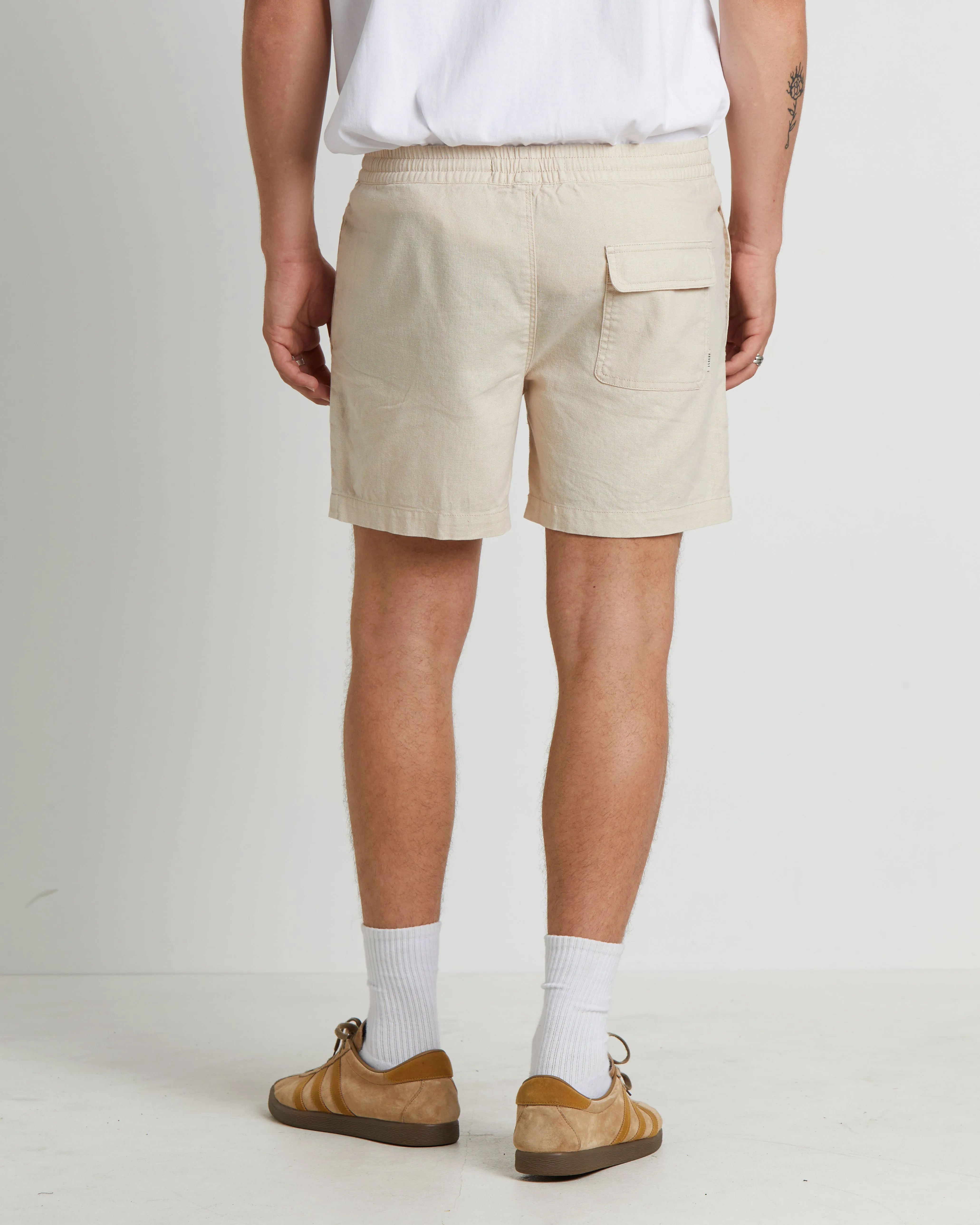 Puglia Linen Shorts in Natural