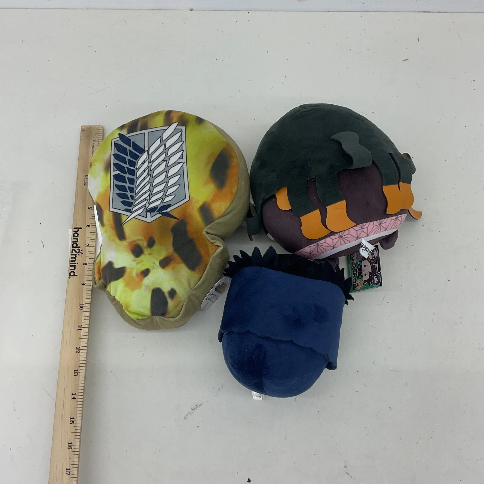 Random Mix Anime Cartoon Character Plush Dolls Attack of the Titan Demon Slayer