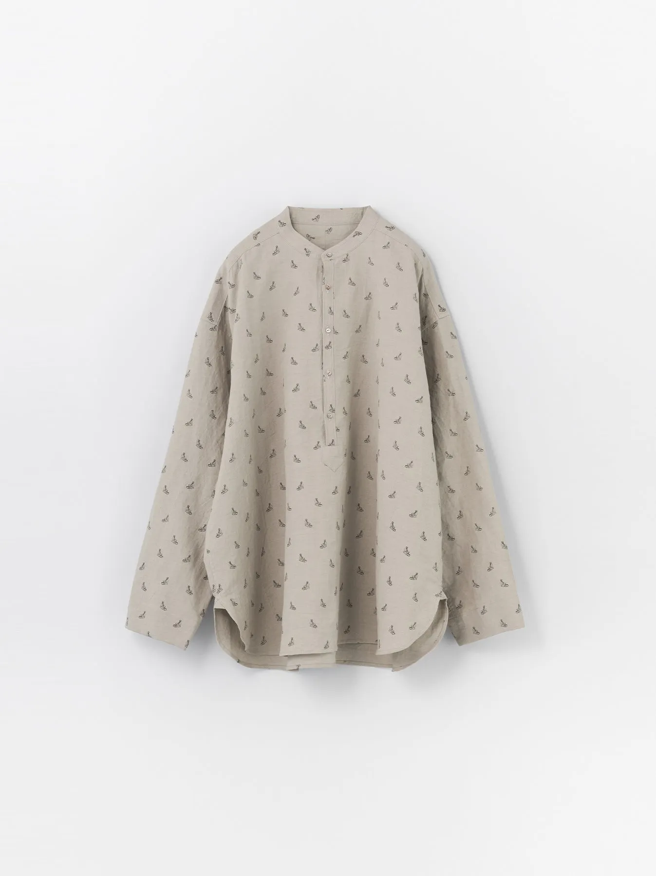 Short night shirt