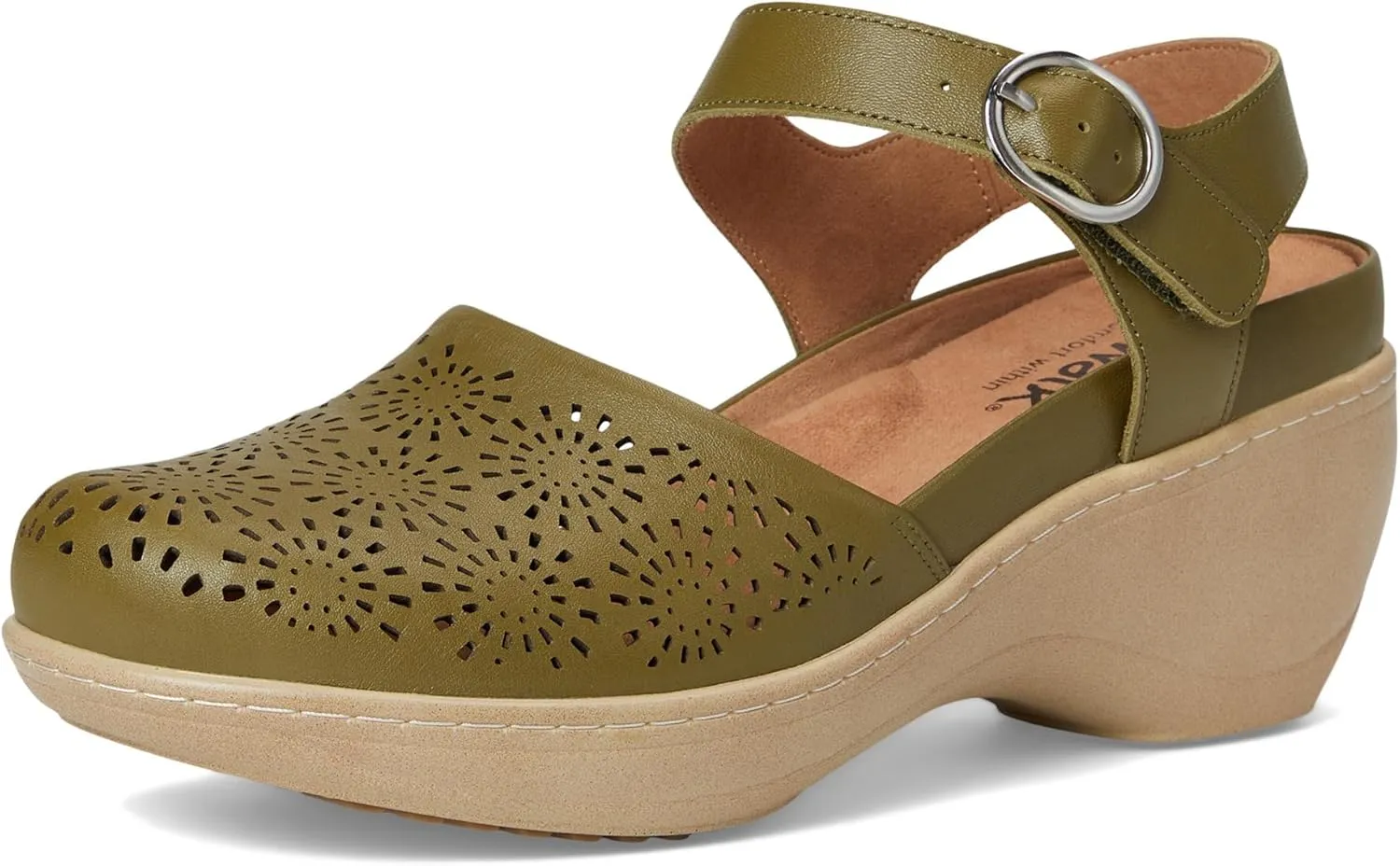 SoftWalk Women's Mabelle Perf Clog