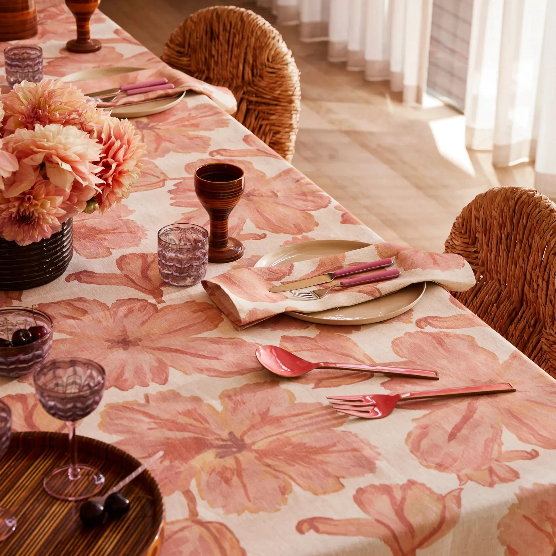 Tablecloth - Tulip Pale Pink