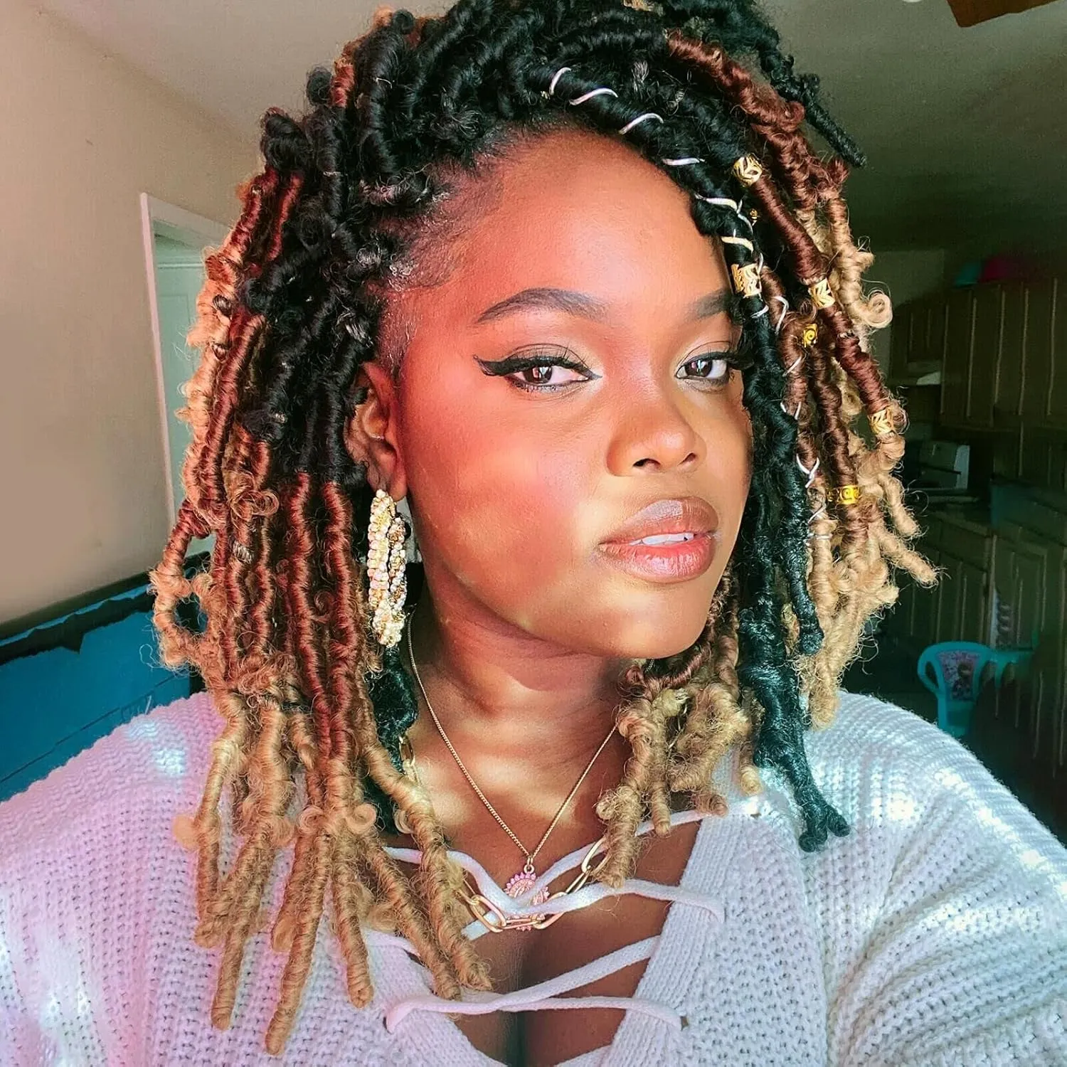 ToyoTress Butterfly Locs Crochet Hair - 10 Inch 8 Pcs Ombre Brown Faux Locs, Pre-twisted Distressed Crochet Braids Pre-looped Synthetic Braiding Hair Extensions (10 Inch, OT30/27-8P)