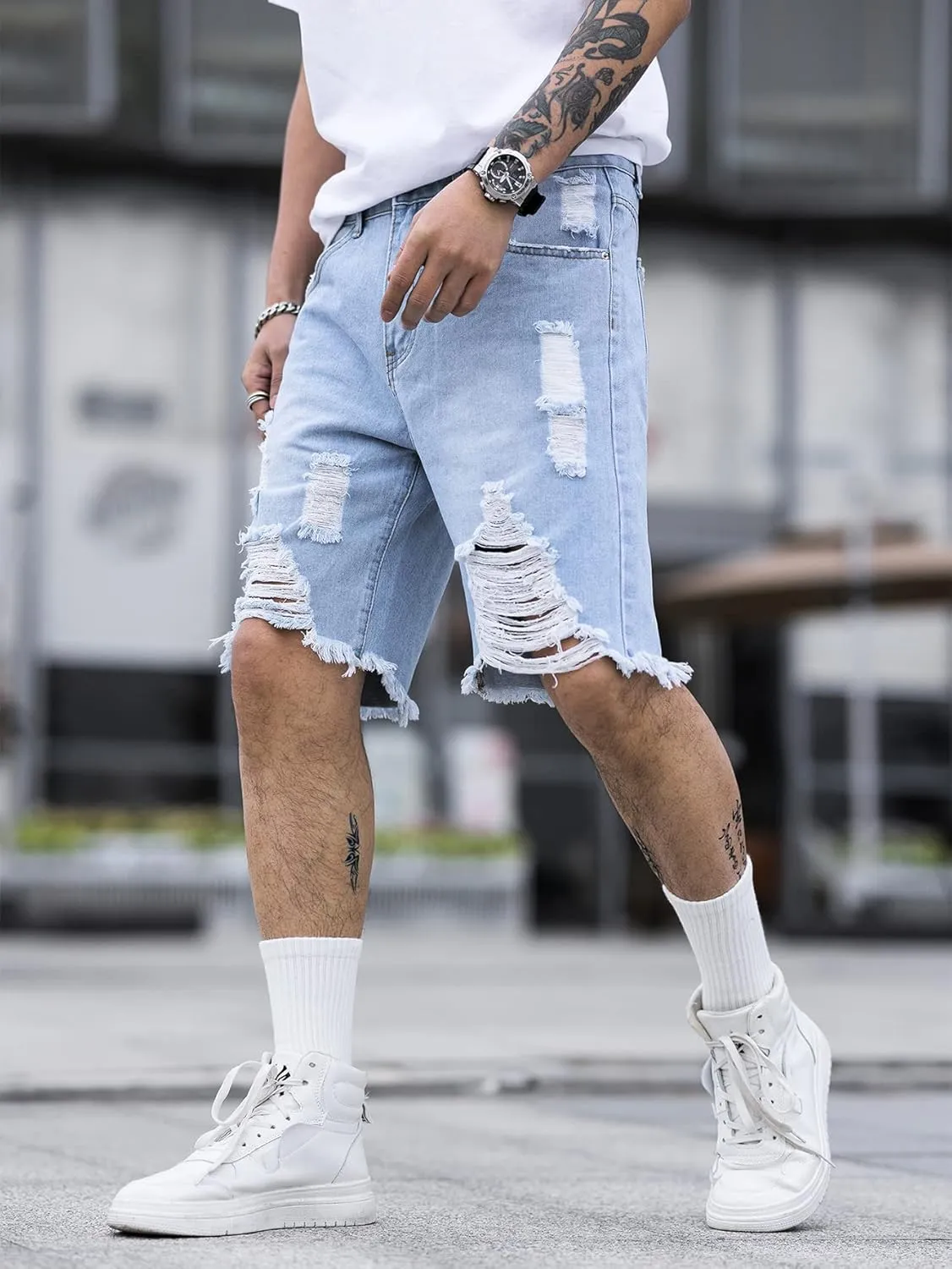 WDIRARA Men's Ripped Denim Shorts Straight Leg Raw Hem Frayed Distressed Jean Shorts Pants