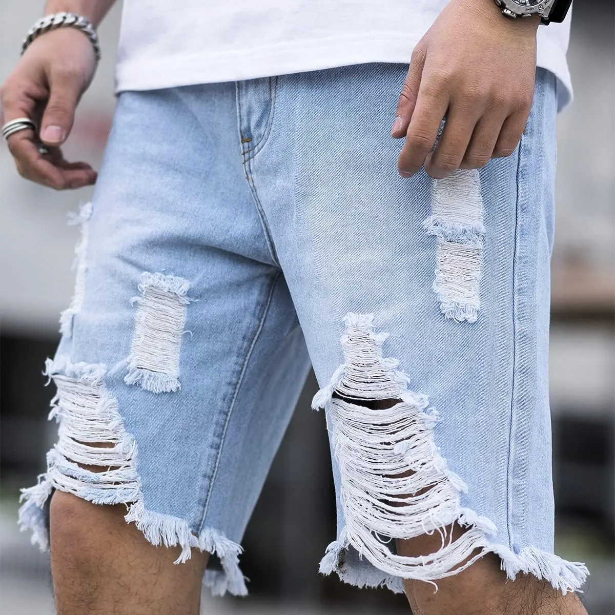 WDIRARA Men's Ripped Denim Shorts Straight Leg Raw Hem Frayed Distressed Jean Shorts Pants