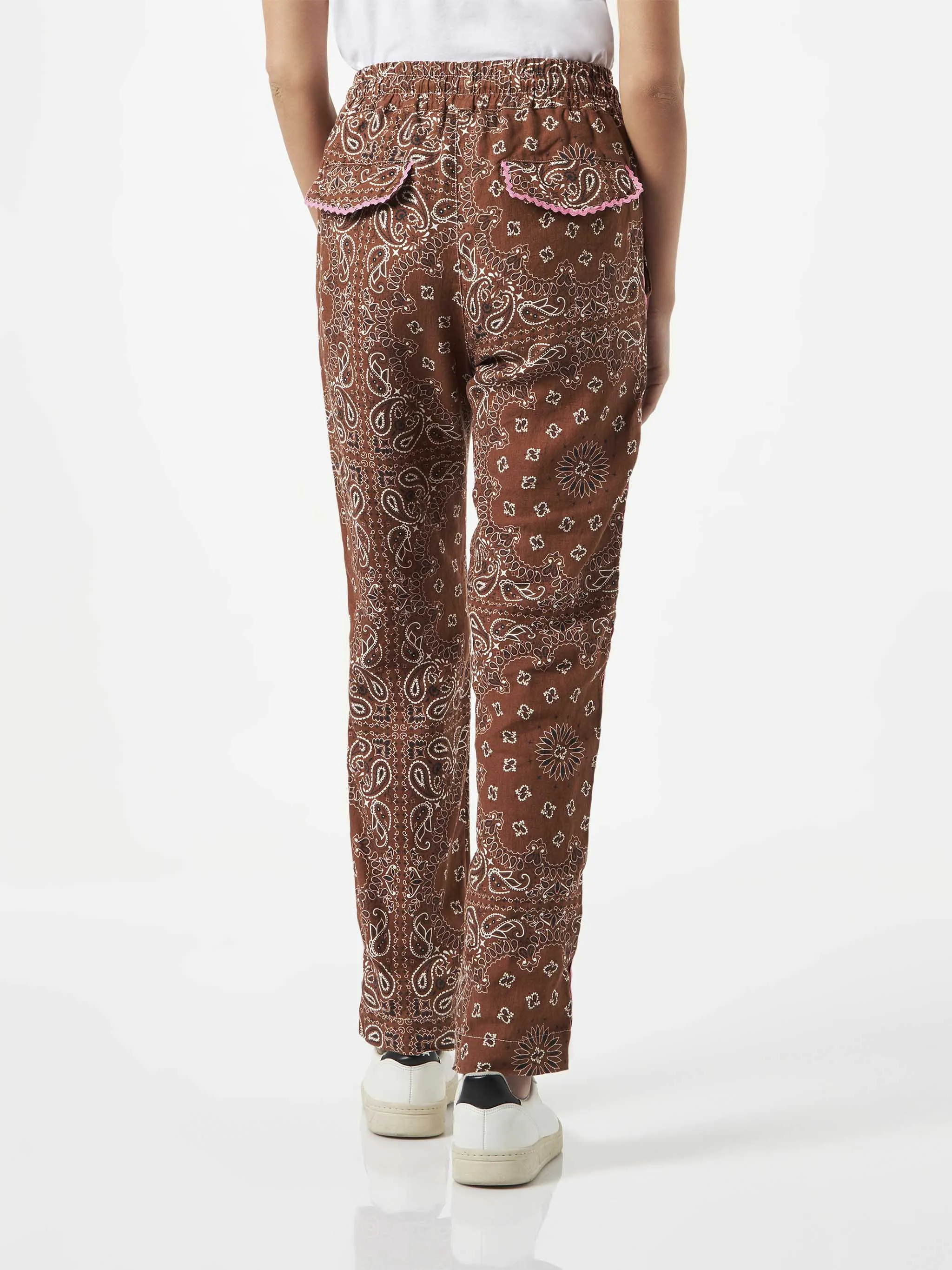 Woman linen pants with brown bandanna print
